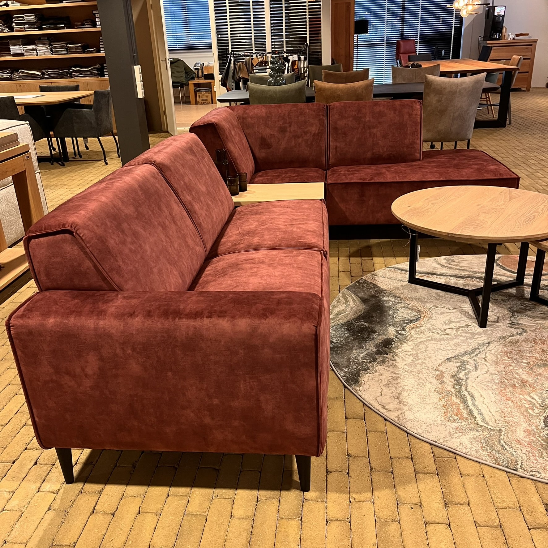 Athene bank Adore wine red 39