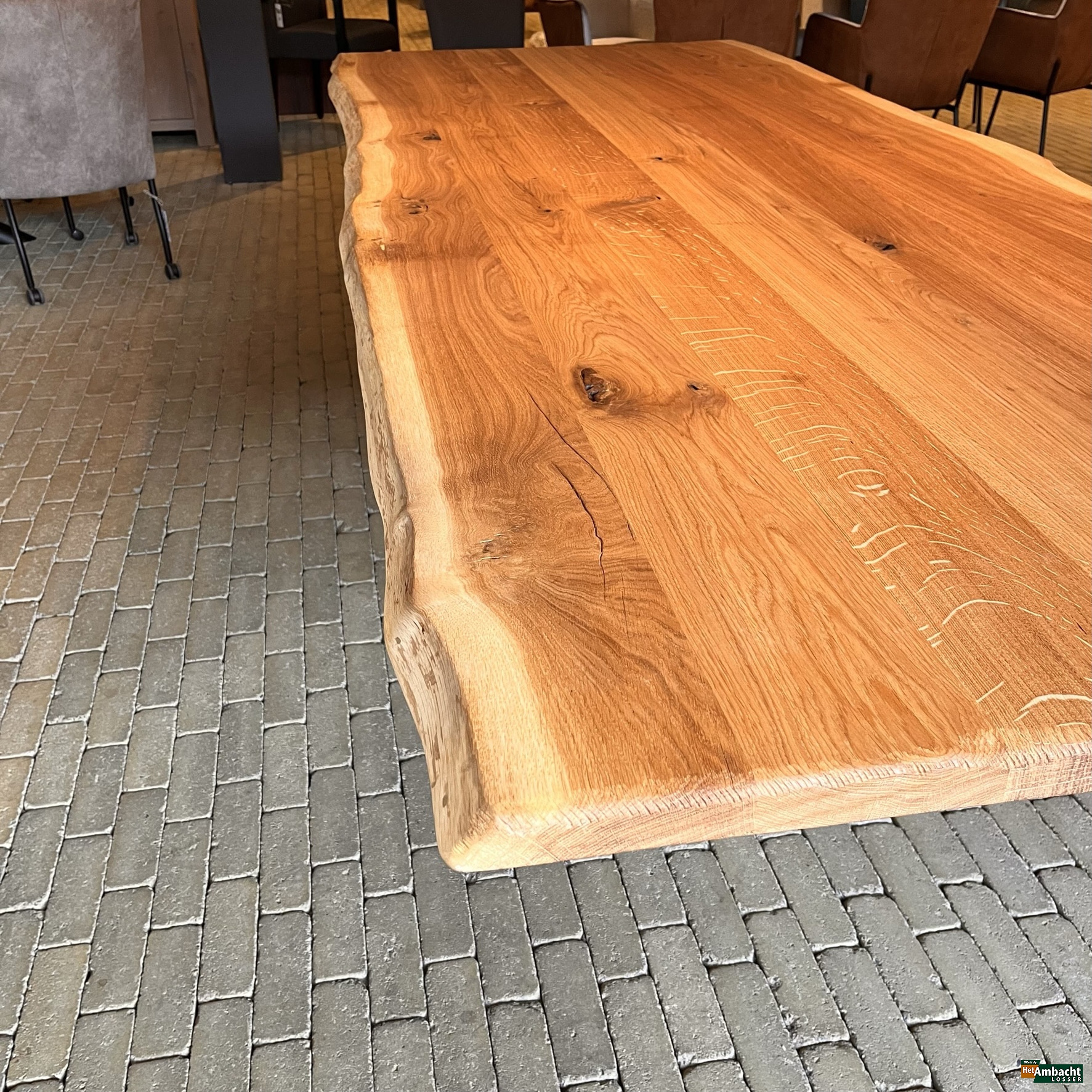 Boomstam eiken eettafel / Spinpoot 10X10