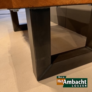 Boomstam eiken salontafel / U poot