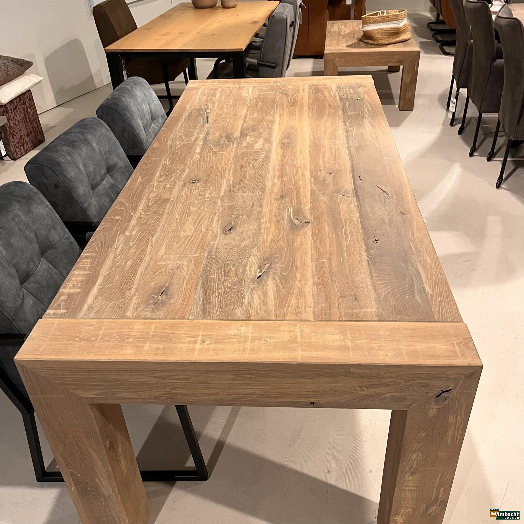 Bruut eiken eettafel 220cm
