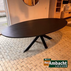 Ellips eiken eettafel 240 x 130 zwart