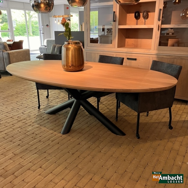 Ellips eiken eettafel / Poot no.710