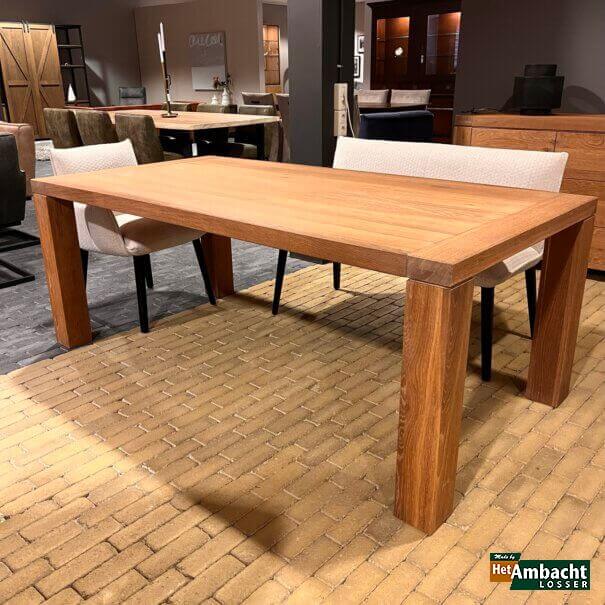 Frejus eettafel eiken