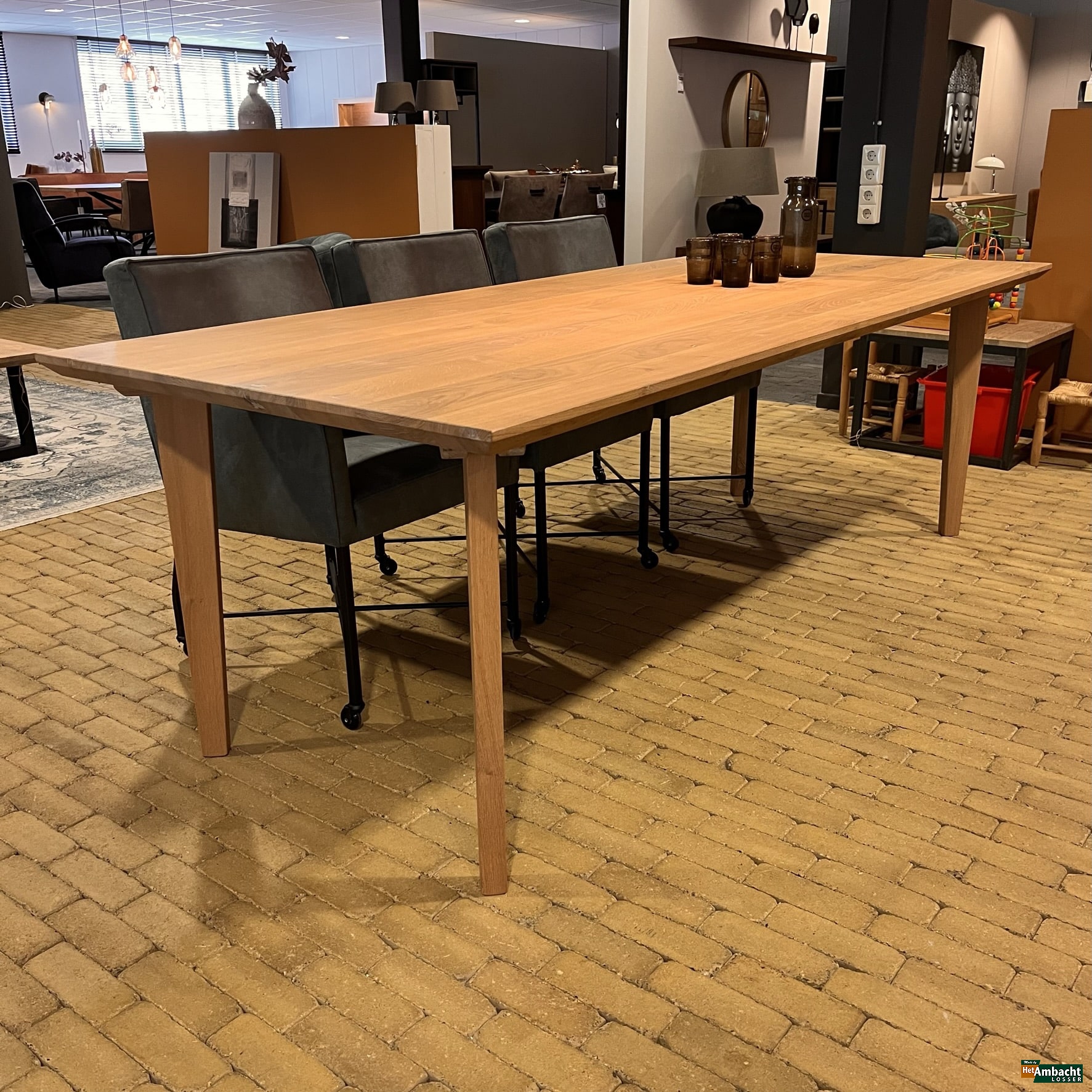 Kopenhagen eiken eettafel rechte poot