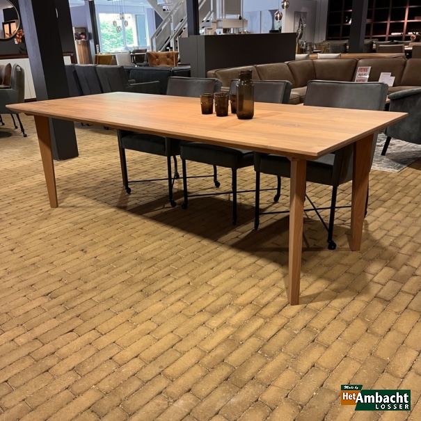 Kopenhagen eettafel rechte poot