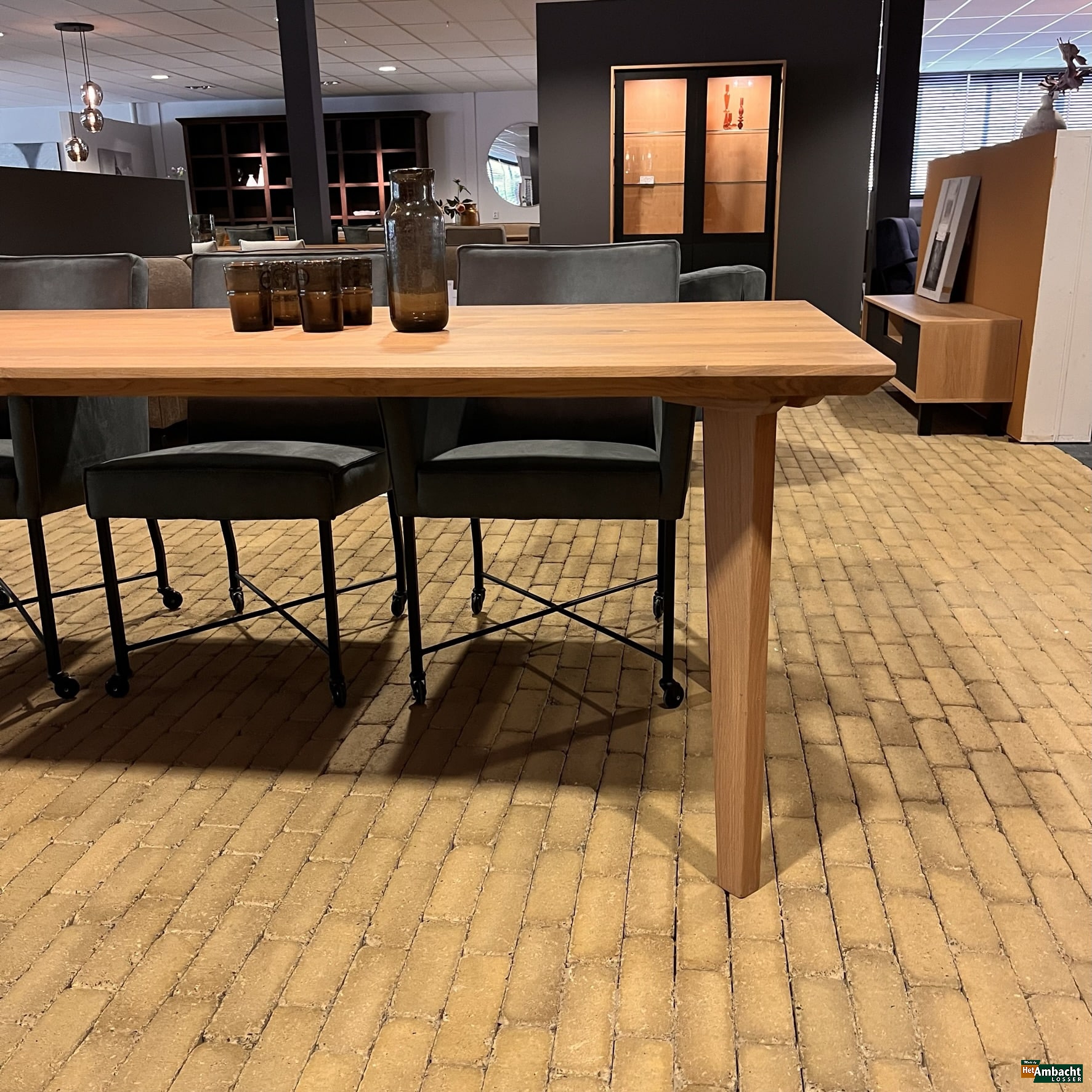 Kopenhagen eiken eettafel rechte poot