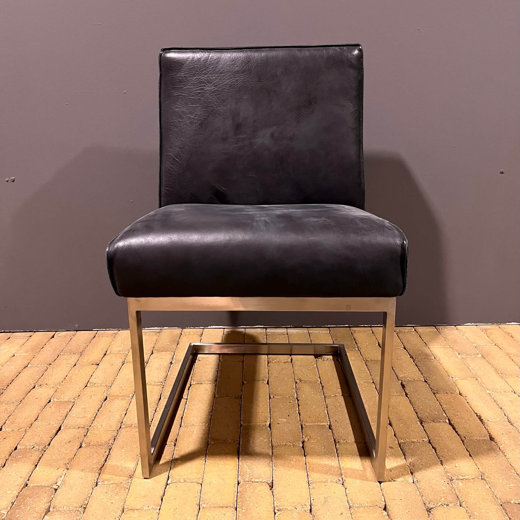 Lara RVS eetkamerstoel leer Africa S superblack