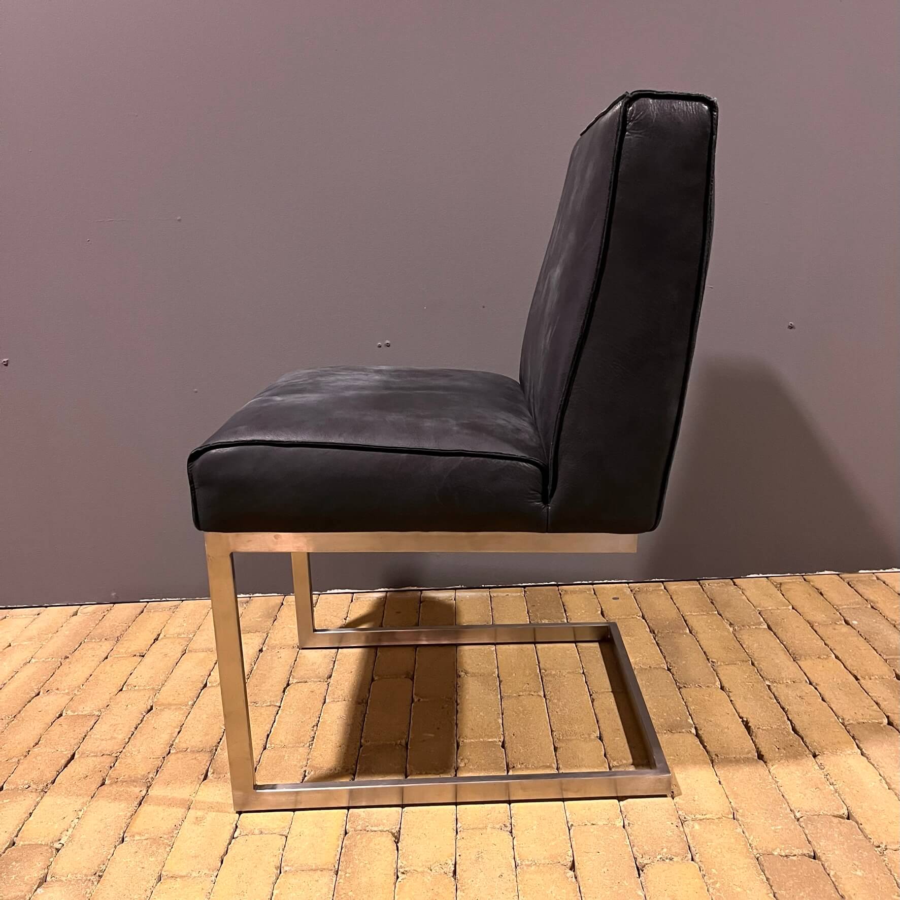 Lara RVS eetkamerstoel leer Africa S superblack
