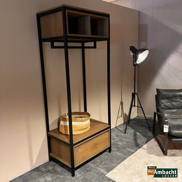 MetalWood garderobe