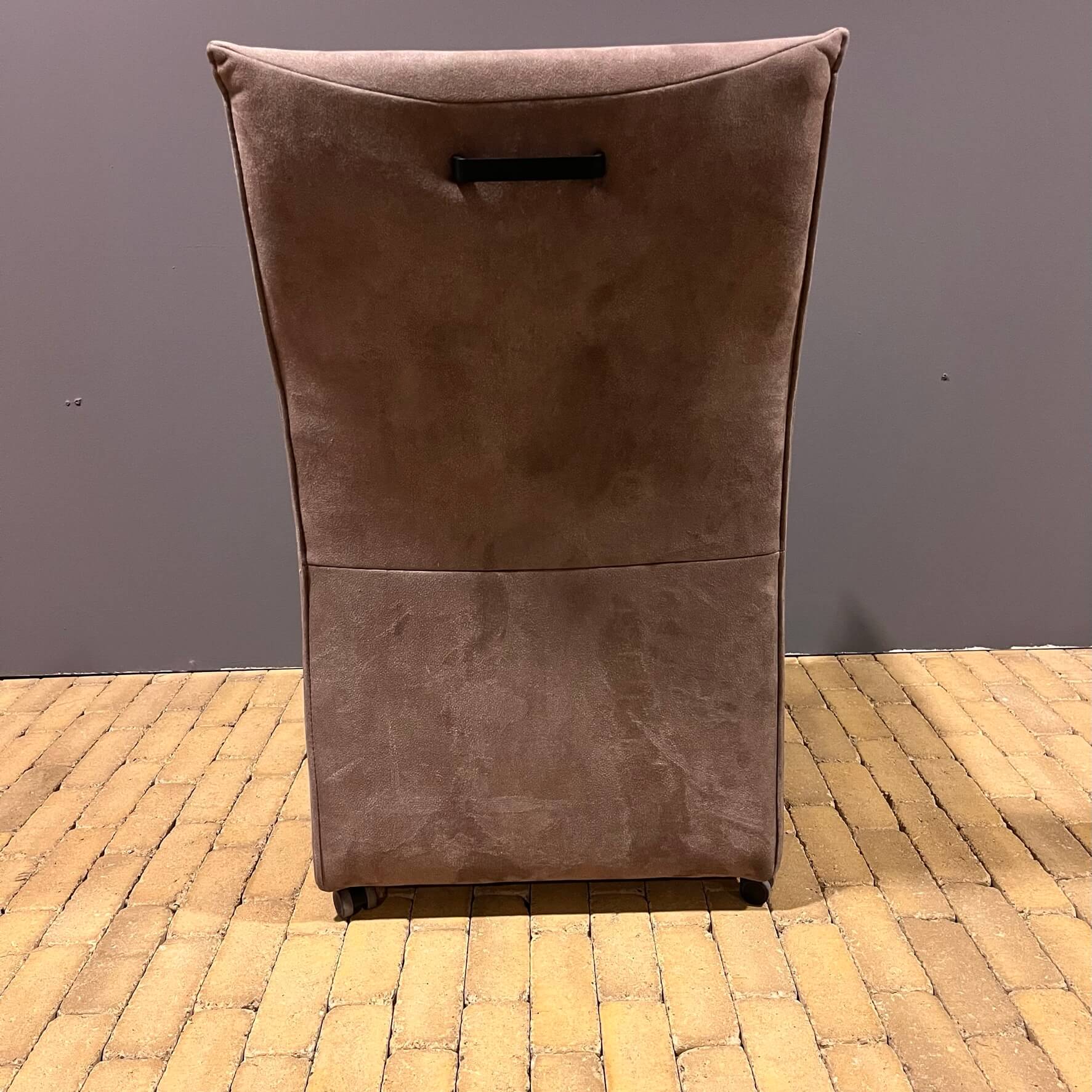 No.275 eetkamerfauteuil