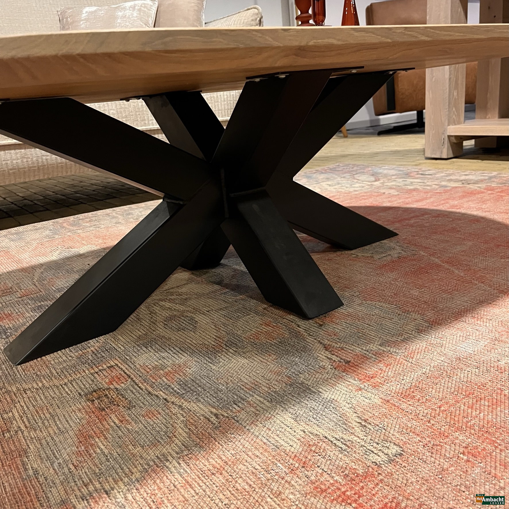 Ovale eiken salontafel Poot no.943