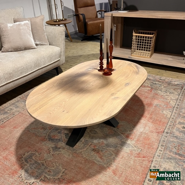 Ovale eiken salontafel / Poot no.943