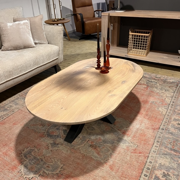 Ovale eiken salontafel / Poot no.943