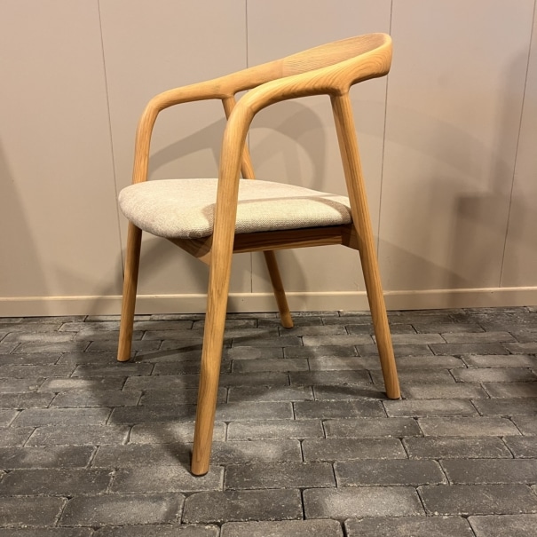 Rayven naturel eetkamerstoel