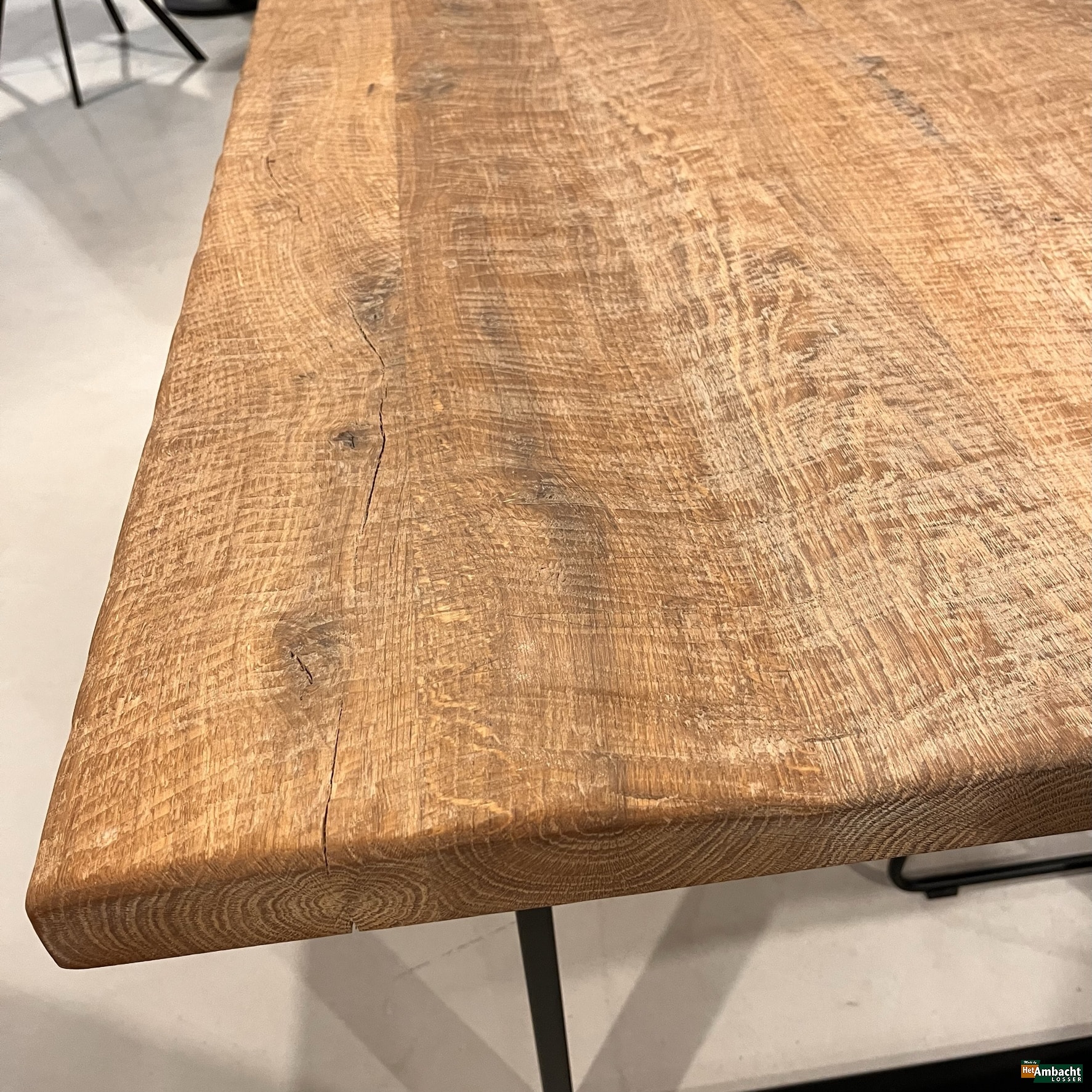 Rechthoekige eiken eettafel – Poot no. 921