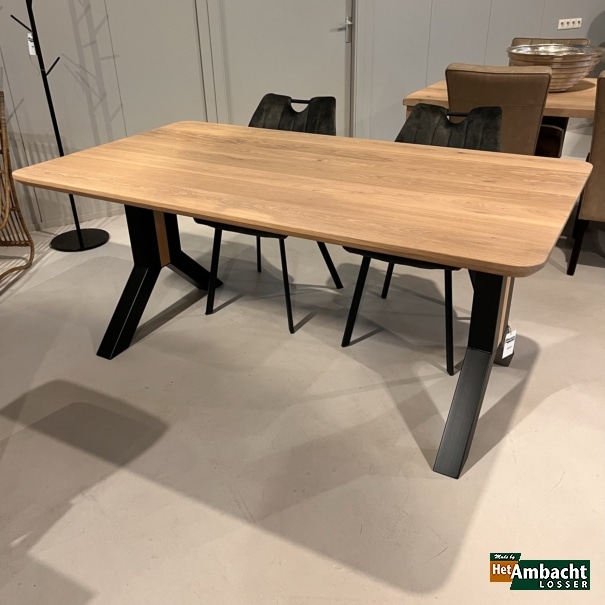 AANBIEDING!! Rechthoekige eiken eettafel / Poot no.925
