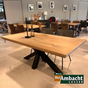 Rechthoekige eiken eettafel spinpoot 10 met armstoel aanzetblad