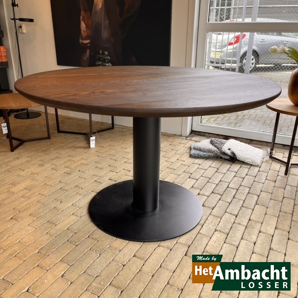 Ronde eiken eettafel / Poot no.963