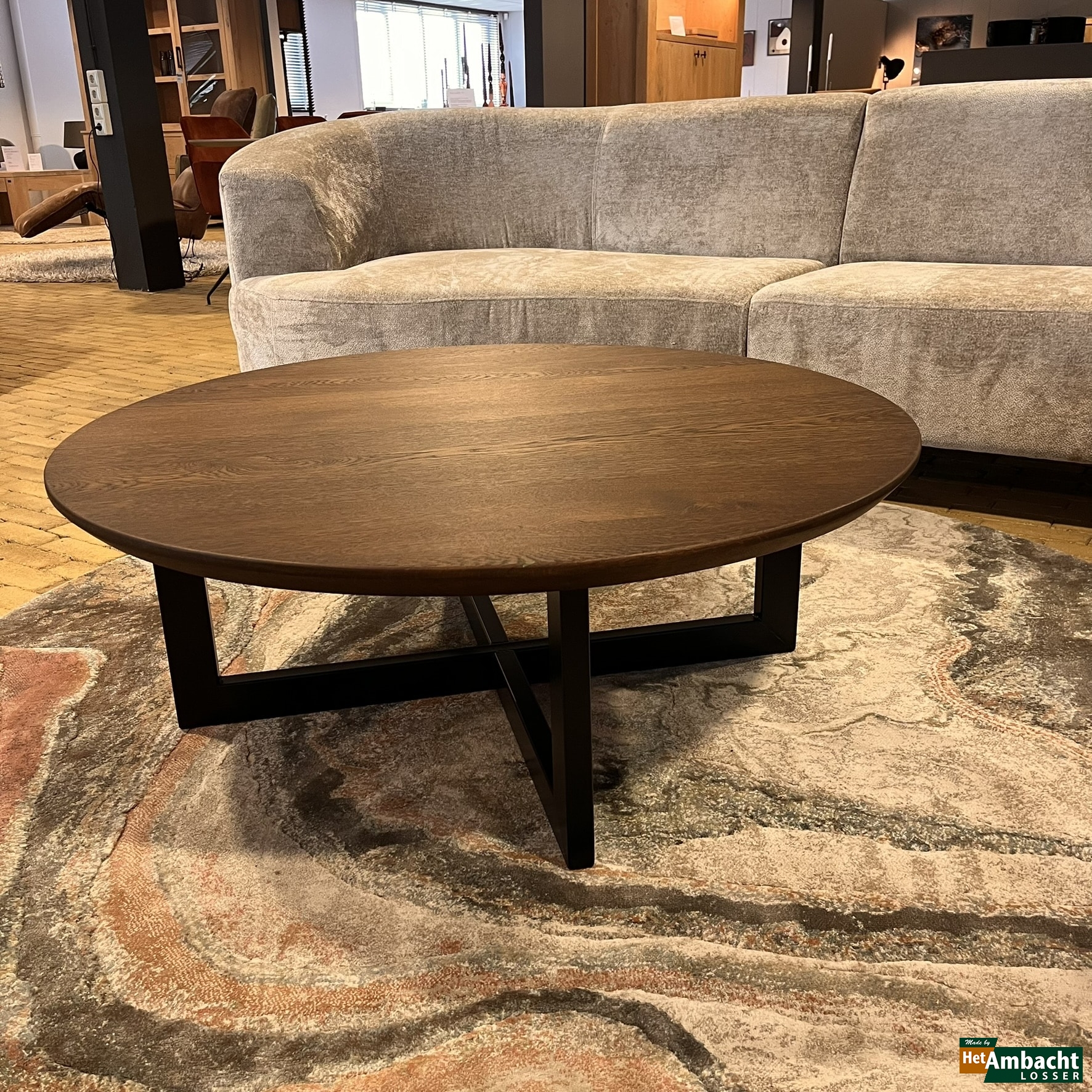 Ronde eiken salontafel-Kruispoot (1)