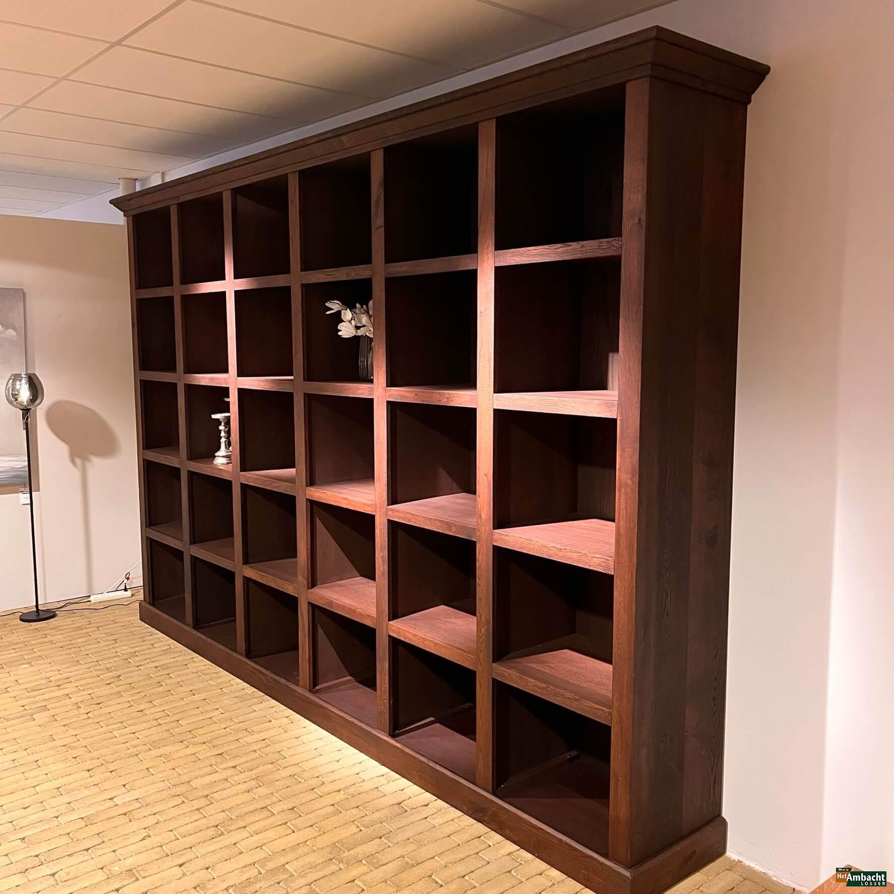 Rustiek boekenkast eiken