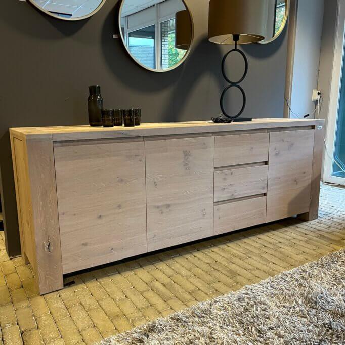 Stoer dressoir eiken rustiek