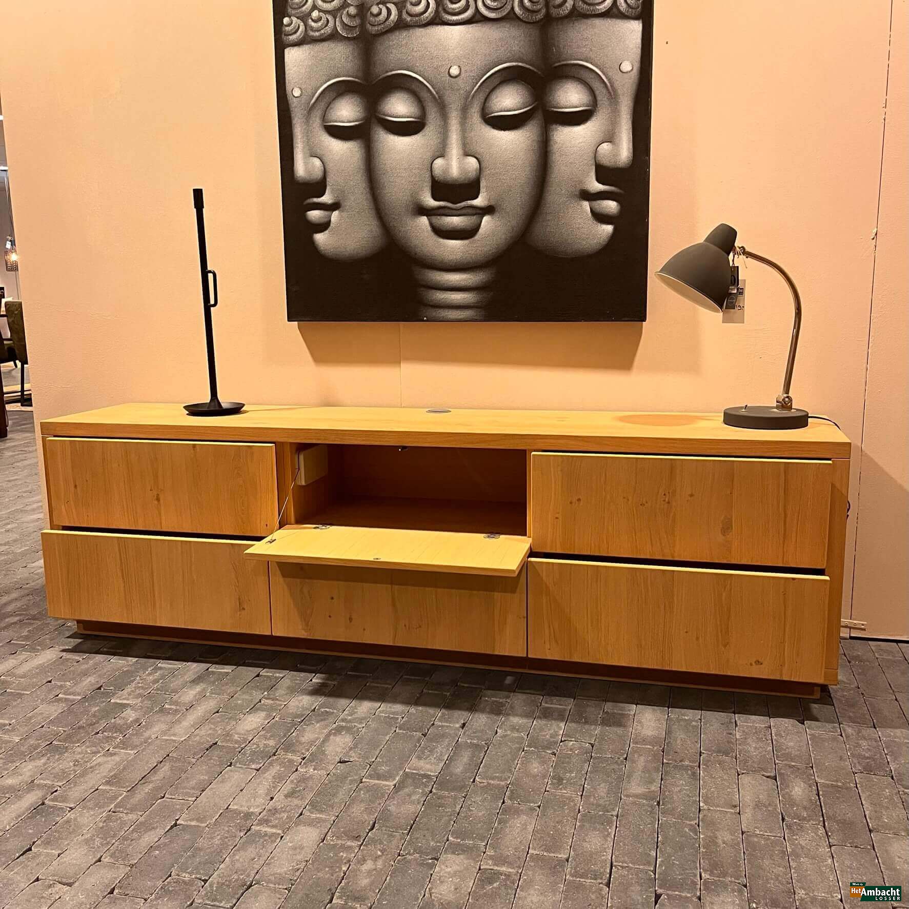 Markant TV dressoir  38mm