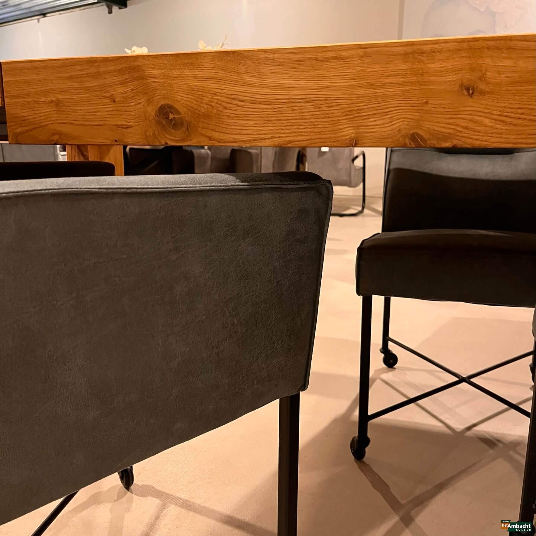 Uitschuif-inleg eettafel eiken