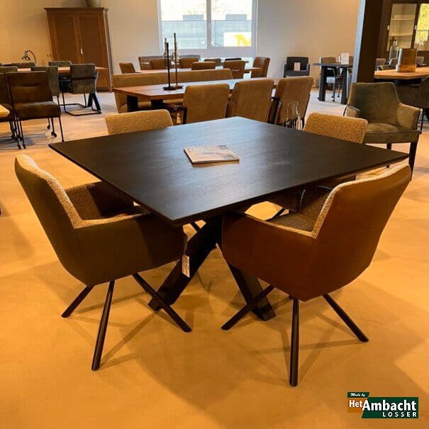 Vierkant eiken eettafel - Poot no.924